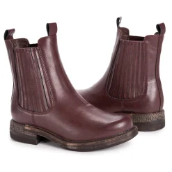 Women's Spike Madison Boots